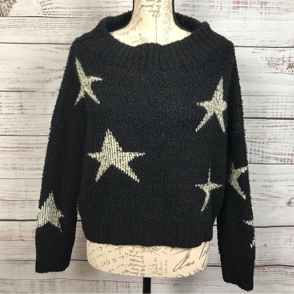 Aakaa Sweaters - Aakaa cropped star pattern size small black knit sweater